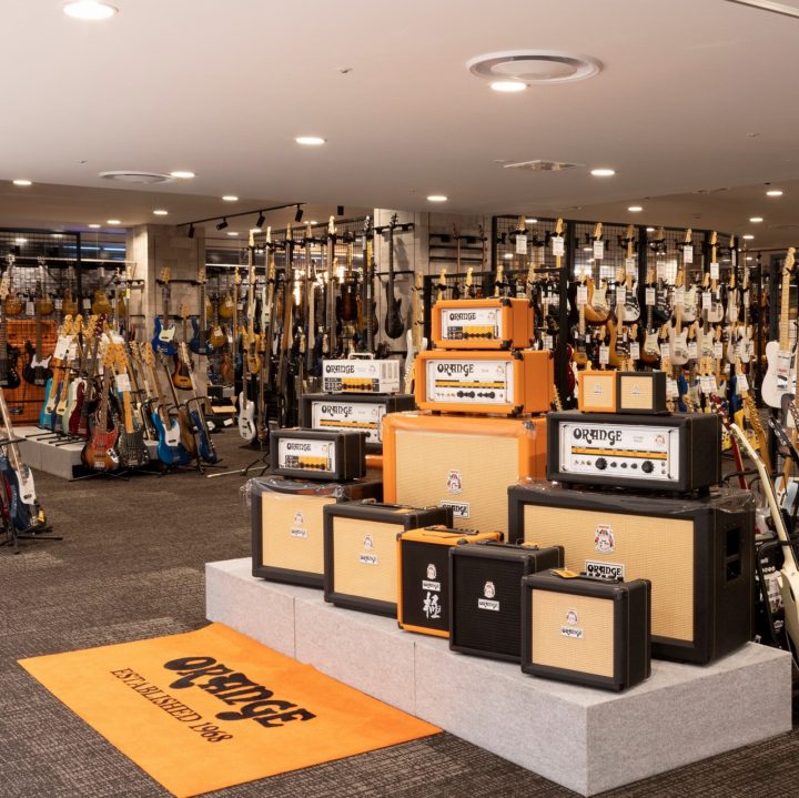 九州最大規模のギター専門店「クロサワ楽器」がミーナ天神に登場！