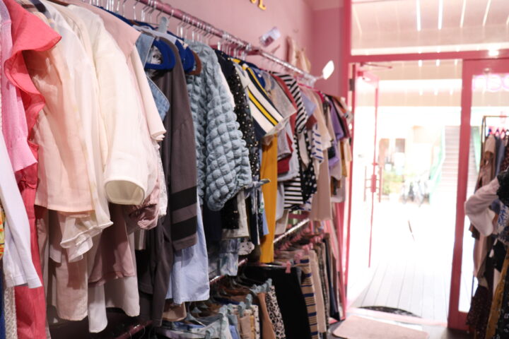 好きな服を試着し放題！お得に洋服が購入できる“無人のキレカワ古着屋さん”Favol天神店