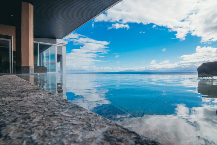 クインテッサホテル福岡渡辺通 Comic&Books