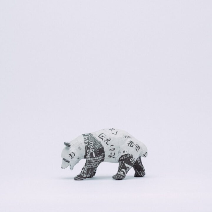 NEWSPAPER ANIMALS ― 新聞でつくる動物たち