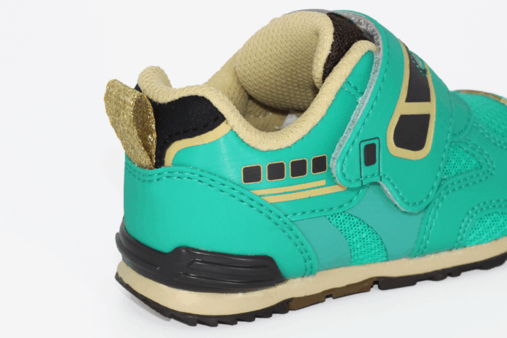 MOONSTAR Carrot®×JR九州 人気列車コラボ子ども靴「CR 40JR」