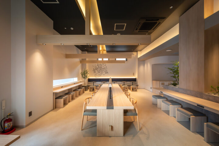 クインテッサホテル福岡渡辺通 Comic&Books