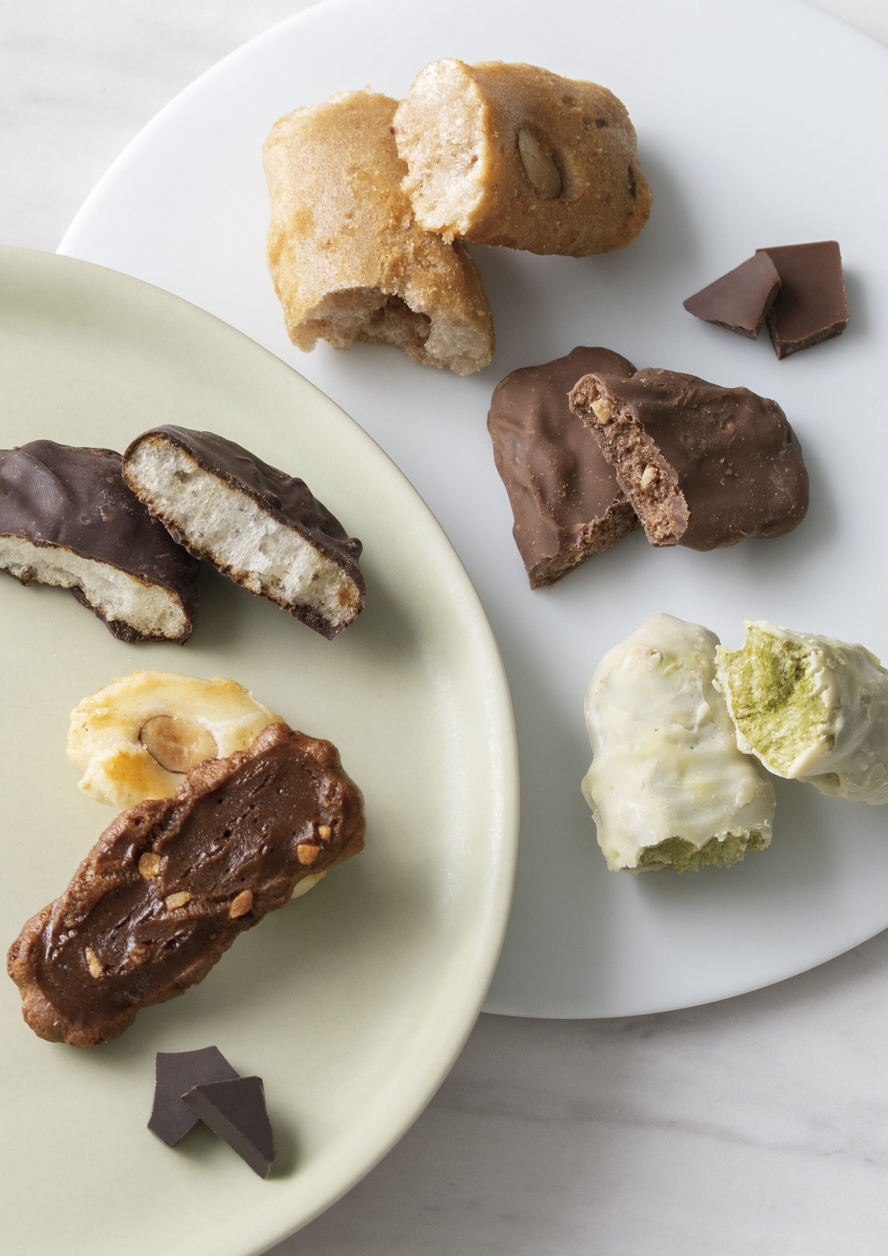 もち吉×ゴディバ第3弾「ひとくちあられ ショコラミックス」