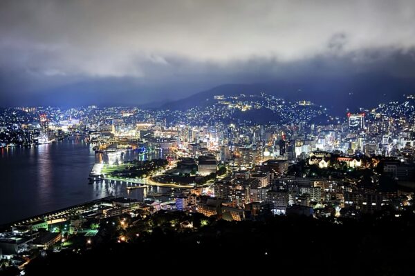 世界遺産・軍艦島を望む「Twilight Cruise」宿泊プラン