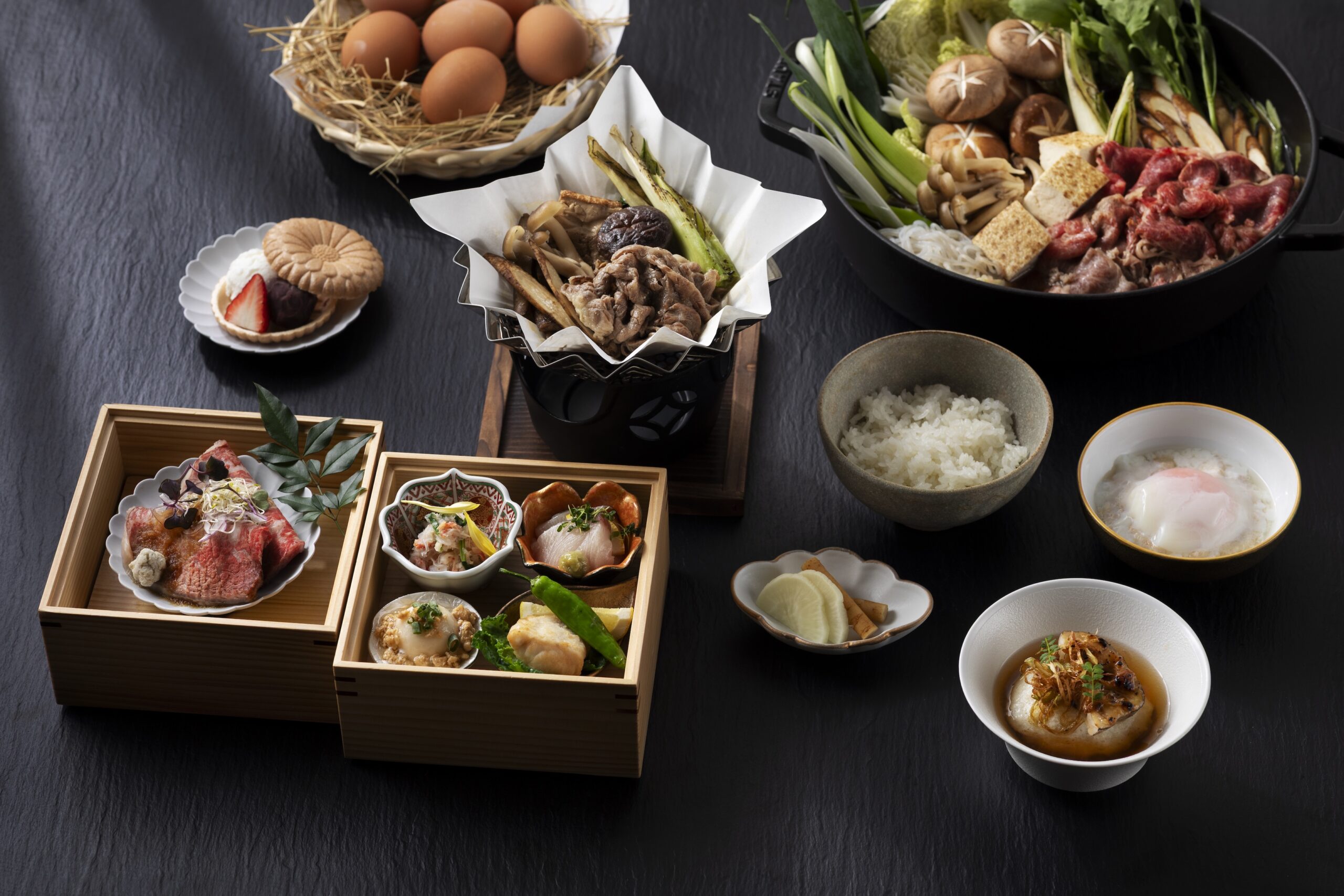 福岡｜天神で1日2組限定 シェフが目の前で仕上げる贅沢な「Chef’s会席プラン」博多和牛すき焼き会席が1月5日より予約開始