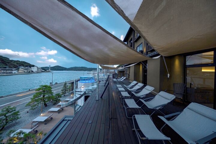 呼子の海を“丸ごと味わう”新サウナ『JIN6サウナ』