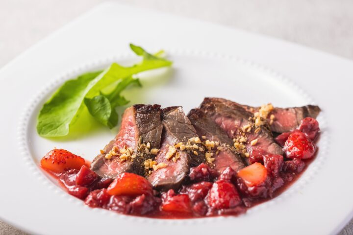 福岡｜ホテルスタッフが育てた宗像いちごを味わう「いちごステイ」メルキュール福岡宗像リゾート＆スパで2026年1月5日から