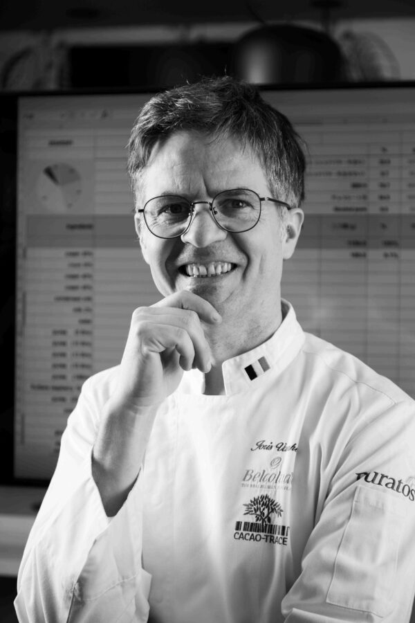 福岡|高橋草哉とヨリス・バンヘーが共演するカカオデザートコース「Melting Point」