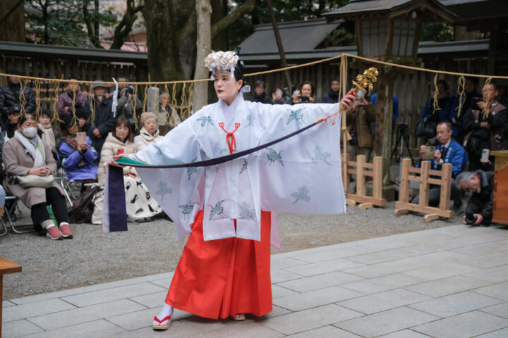 高千穂 天岩戸注連縄張神事