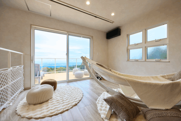 空と夜景を望む貸切ヴィラ「Tsuki Akari-月燈-」