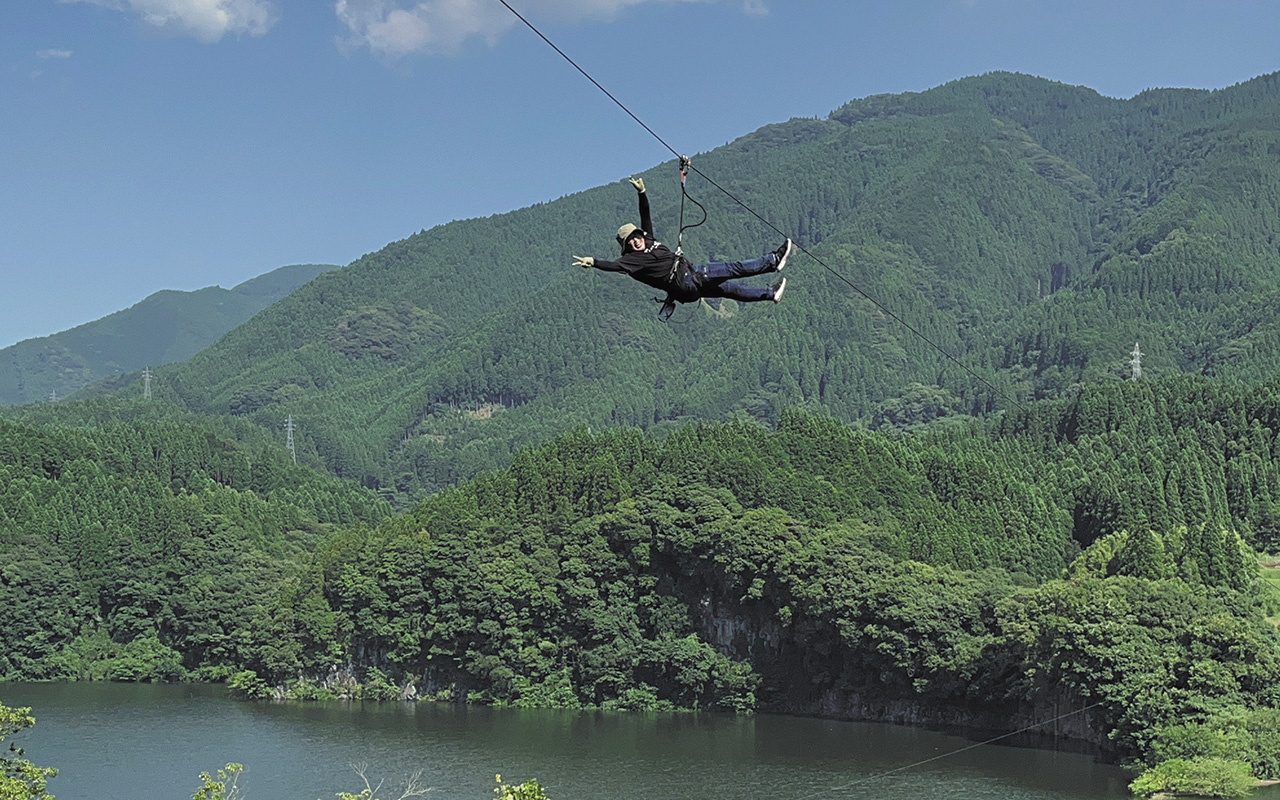 長崎・大村｜野岳湖を空から滑空 全長600mの湖越えジップ「ジップトリップコース」2026年3月20日誕生