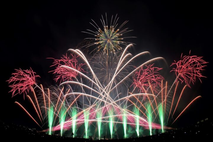 鹿児島｜桜島と芸術花火2026 第5回記念大会 4月25日マリンポートかごしまで開催