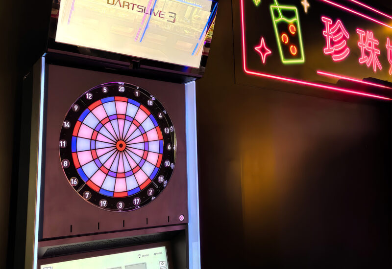 福岡｜「タイトーステーション」キャナルシティ博多5Fに台湾夜市風の新フロア登場｜クレーンゲーム約100台とカラオケ・ダーツ【2026年8月8日】