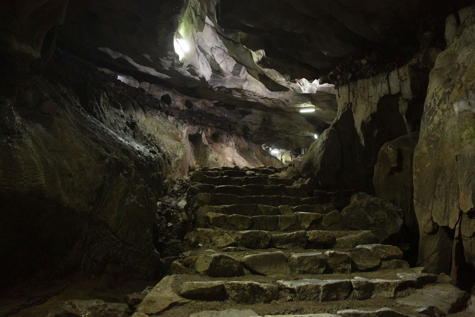 Sembutsu Limestone Cave